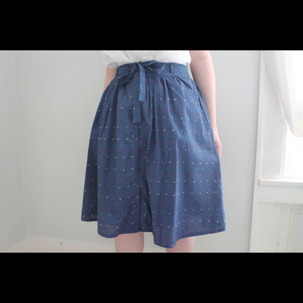 Modcloth Skirt Size 6 Blue Button Skirt Brand New